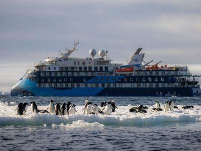 OceanVictory_WeddellSea_c_AlbatrsExpeditions_1920