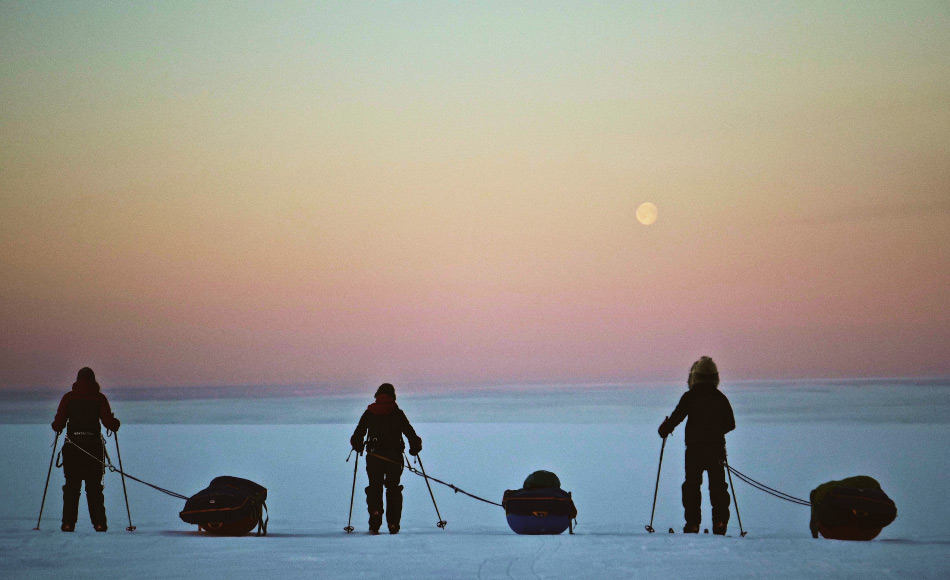 Die Expedition der jungen Entdecker startete am 4. Mai in Kangerlussuaq an der Westküste Grönlands und endete 29 Tage später in Tasiilaq. Trotz teilweise schwierigen Bedingungen erlebten die Teilnehmer auch Momente der Schönheit. Bild: NZ Antarctic Heritage Trust (NZAHT)